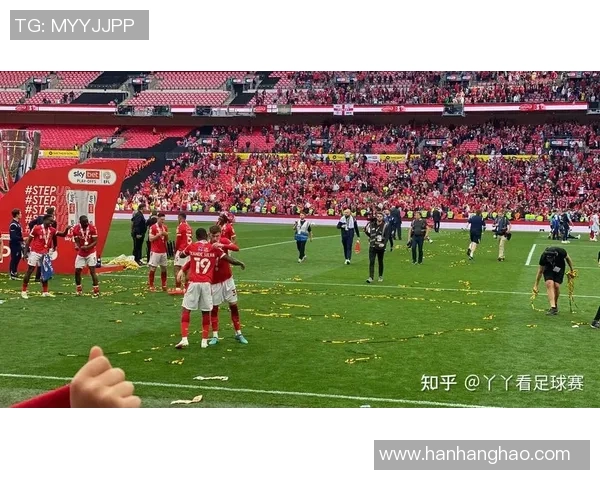 科学足球的比赛经验与训练方法探讨与实践分享