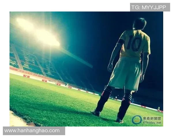 足球场上的梦想与荣耀:一部关于足球明星的励志电影之旅 足球场上的梦想与荣耀:一部关于足球明星的励志电影之旅